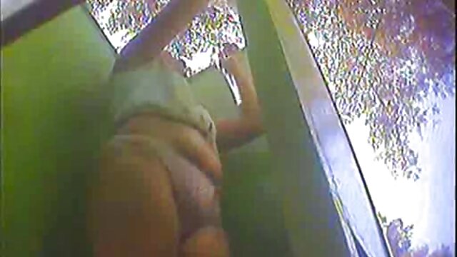 かわいいソロ少女漁獲物を口ずさむ玩具 av 女性 無 修正