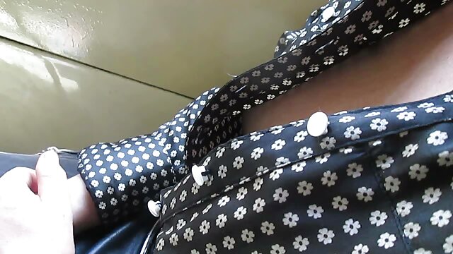 ステップ兄弟発見彼自身masturbating 鈴木 一徹 熟女